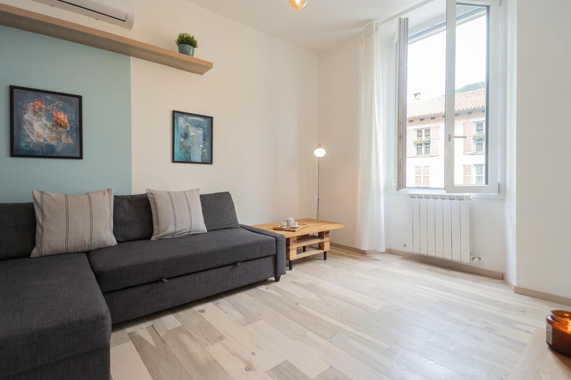 Old Court Hideaway By Rent All Como Zewnętrze zdjęcie
